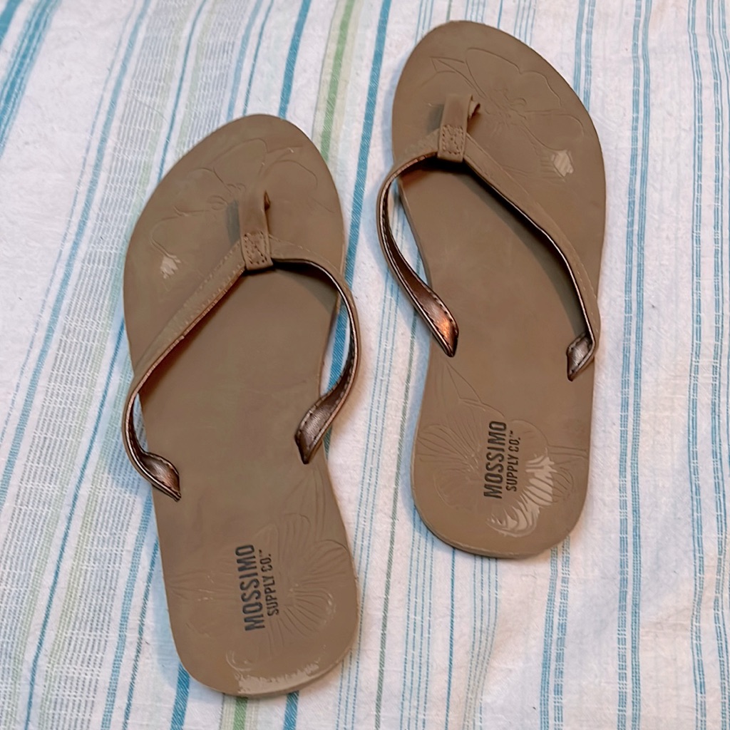 Mossimo Flip Flops.